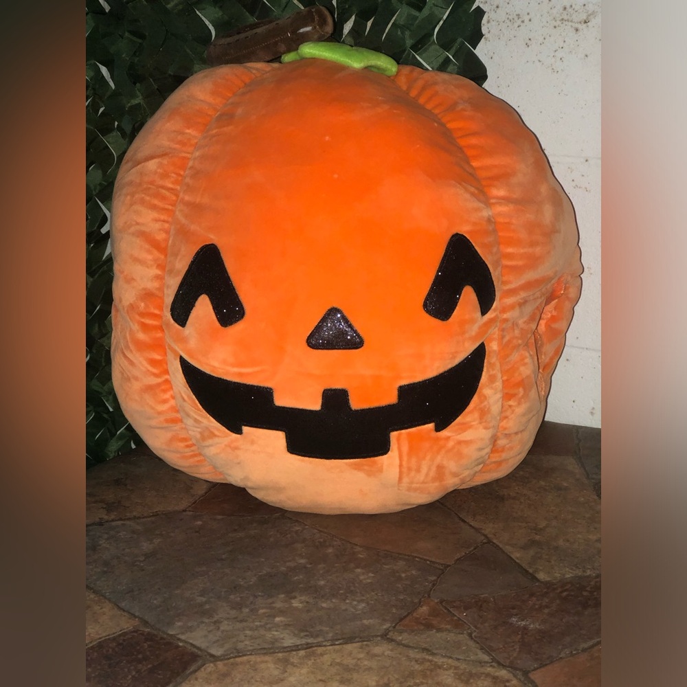 Large Pumpkin Squishmallow - Members Only Exclusive